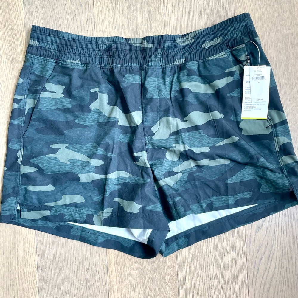 Old Navy camo athletic shorts size Medium